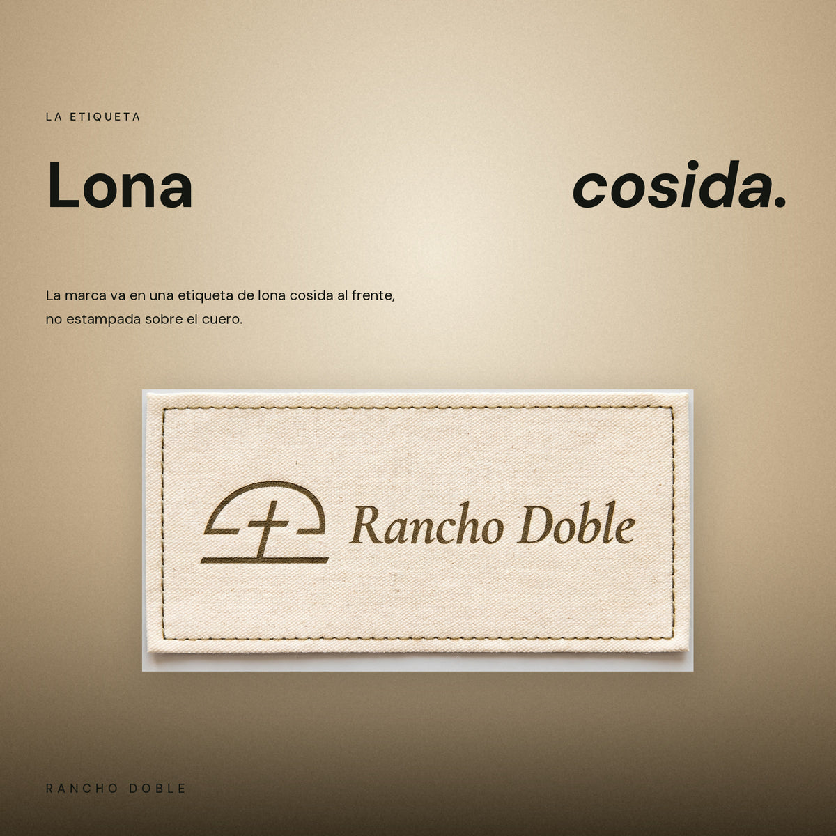 Etiqueta de lona Rancho Doble cosida al frente de la yerbera